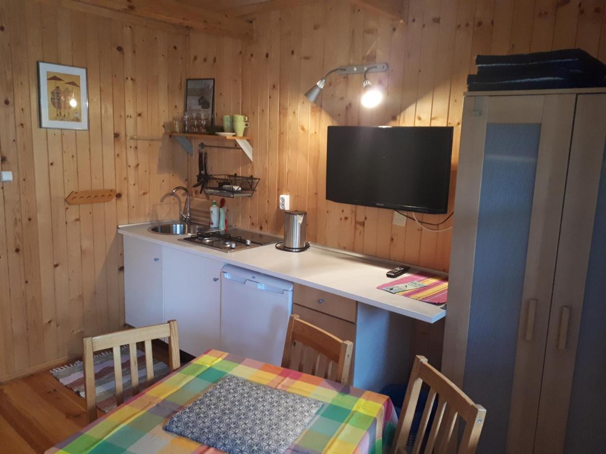 Apartament Pokoje U Franka 亚斯塔尔尼亚 外观 照片